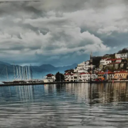 Uysal And Loft Seaside *