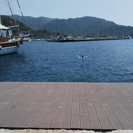 Uysal And Loft Seaside Апартаменты