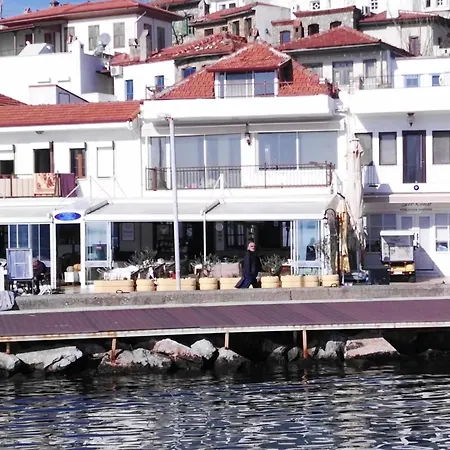Апартаменты Uysal And Loft Seaside